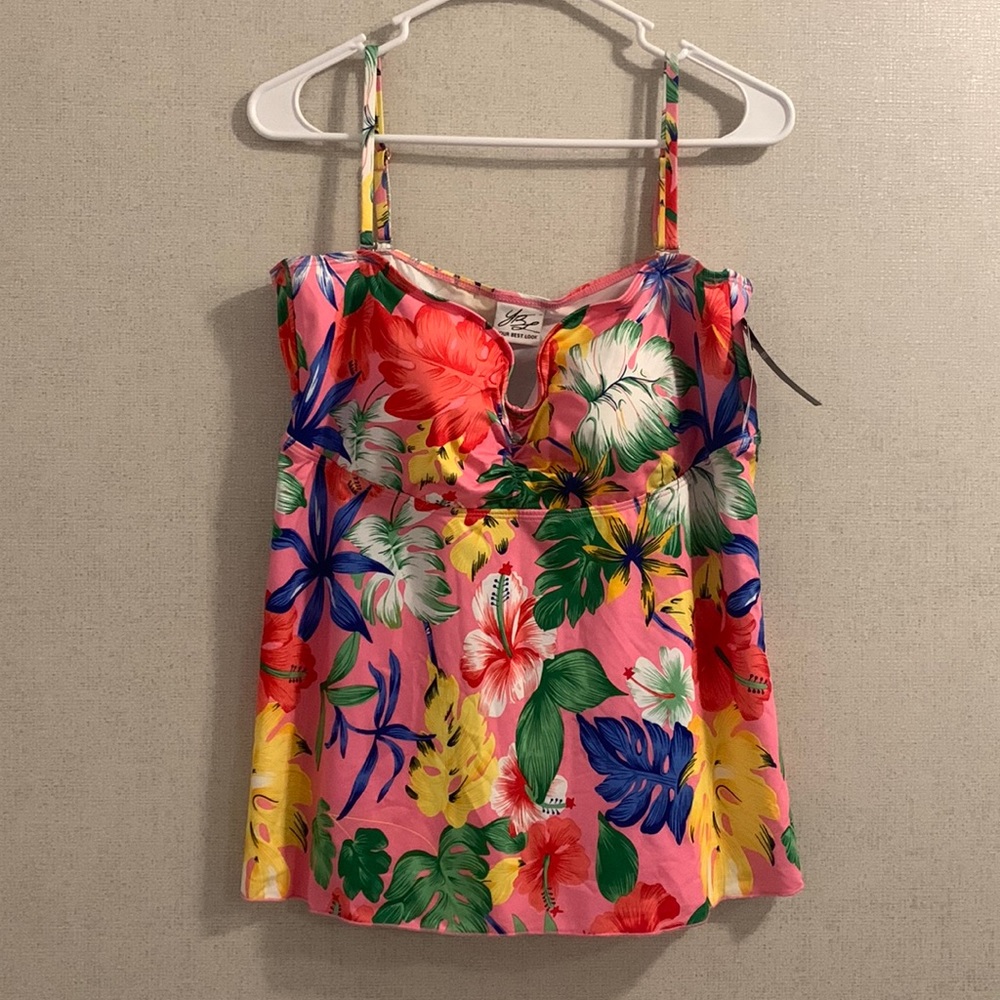 NWT IN GEAR TANKINI TOP